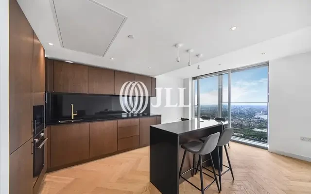 Landmark Pinnacle, London E14 3