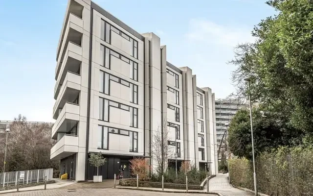 Colonial Drive 12879# 0