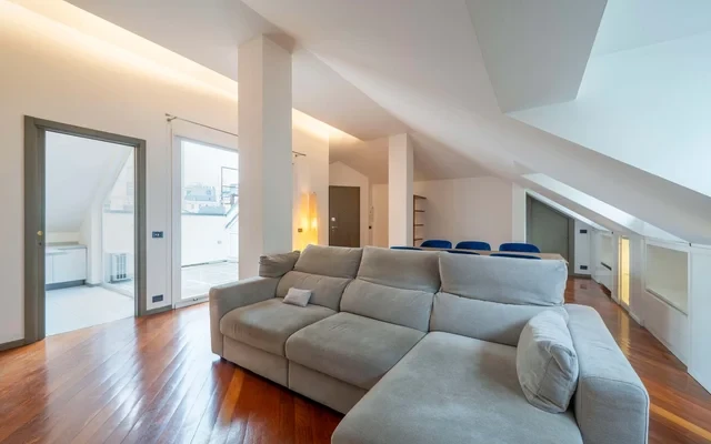 Apartment in Via della Moscova, Milano for 120 m² with 2 bedrooms 0