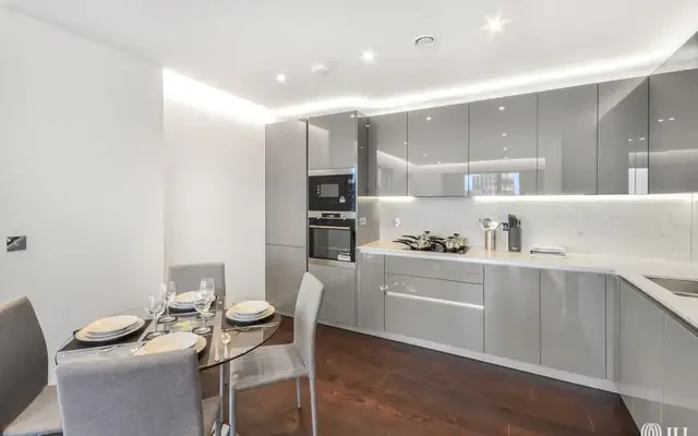 Lexington Gardens, London SW11 2