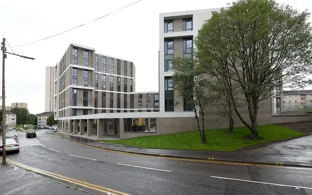 St Mungo's 0