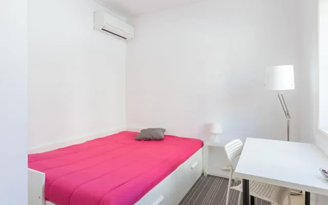 Oliveiras Residence - Porto student accommodation - Room 101