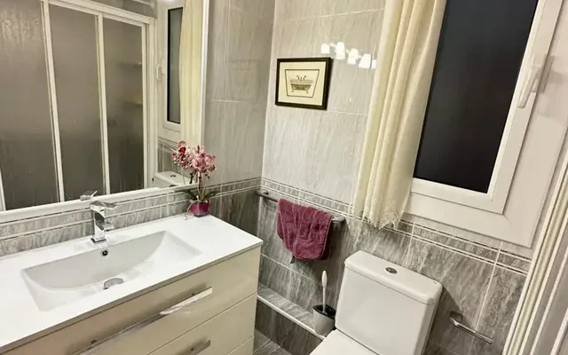 Luminous double bedroom near Parc de la Ciutat 1