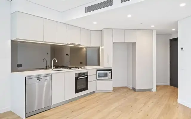 8 Adelaide St - Brisbane student accommodation - 1 bed 1 bath