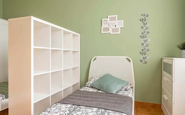 VIALE GIOVANNI DA CERMENATE 41 <br> SHARED ROOM D1 - Bed A 1