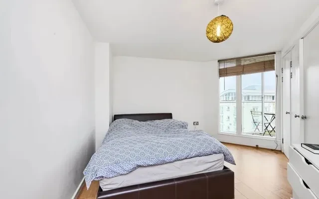 LH-Water Gardens Square 2