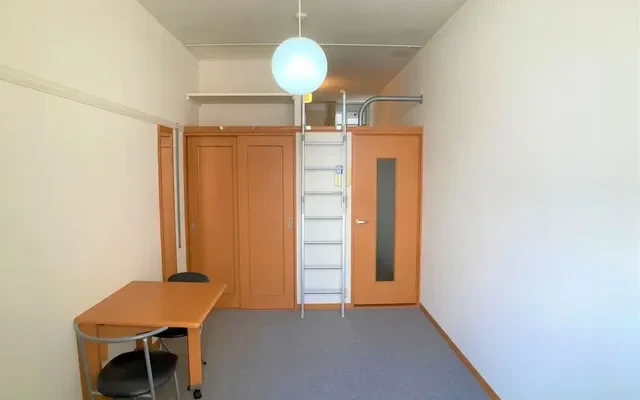 レオパレス千石和多宮 4