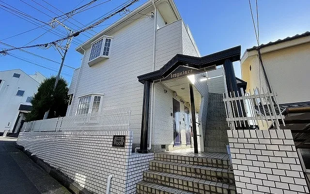 レオパレス小比企 0