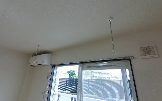 Surplus One Flora Room 105 0