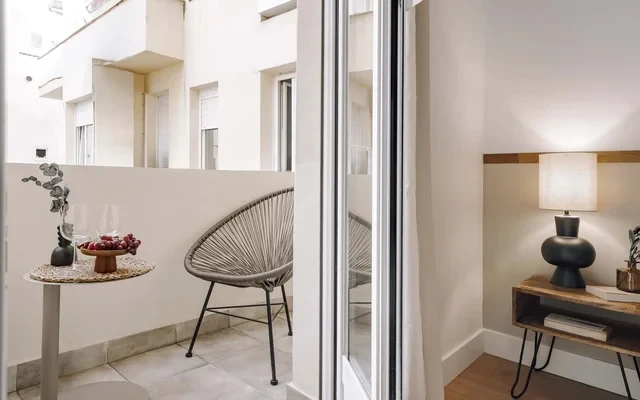 Avela - 2 bedrooms and terrace in Almagro 4