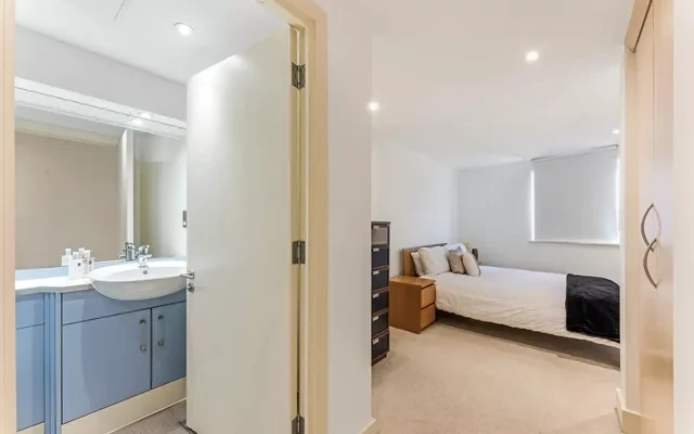 Orion Point, Crews Street, Docklands, London, E14 1