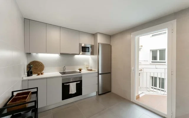 Theodosi - 3 bedrooms and balcony in Nueva Espana 2