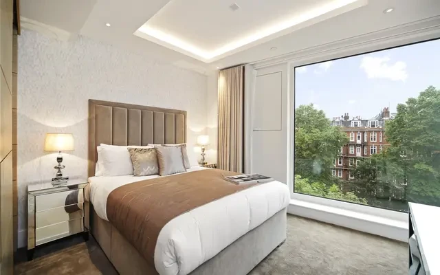 Radnor Terrace London W14 4