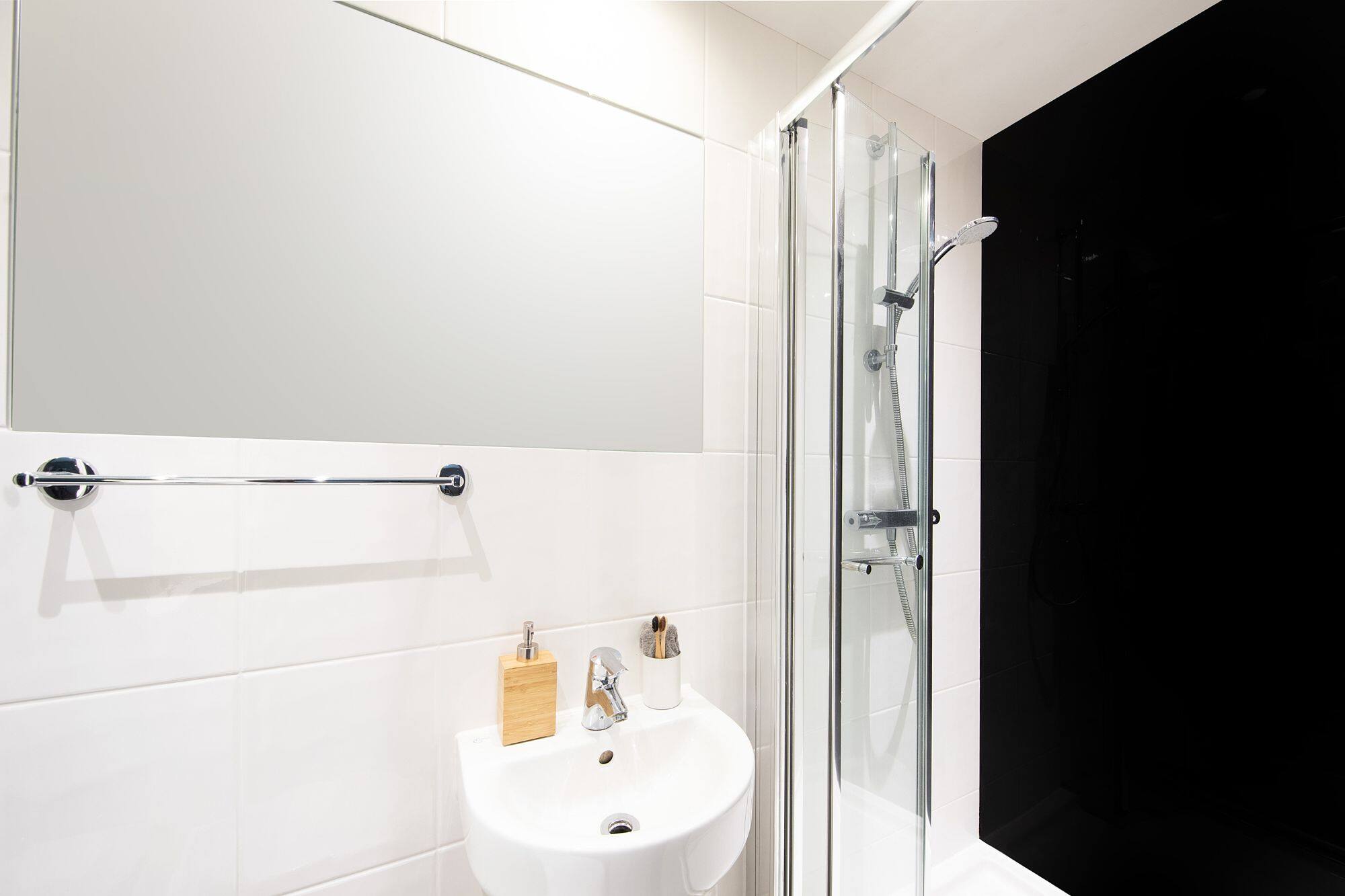 uhomes.com | 学生の宿泊施設、住宅、アパート、賃貸アパート