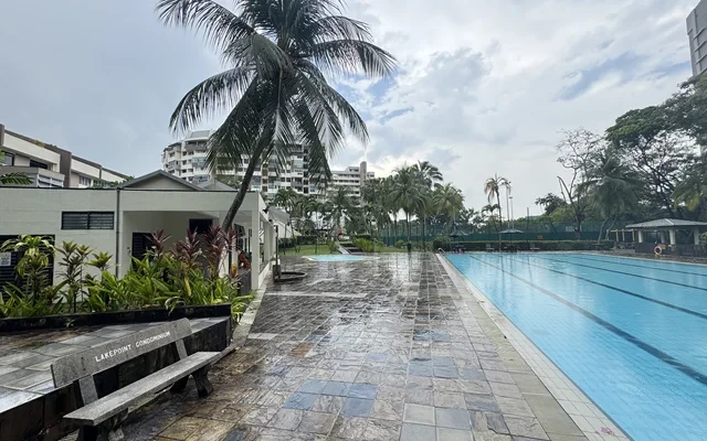 Lakepoint Condo - HM 4