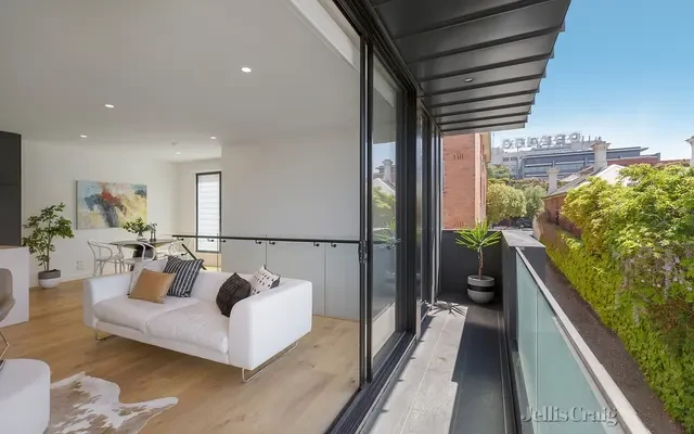2 Hodgson Terrace, Richmond 3