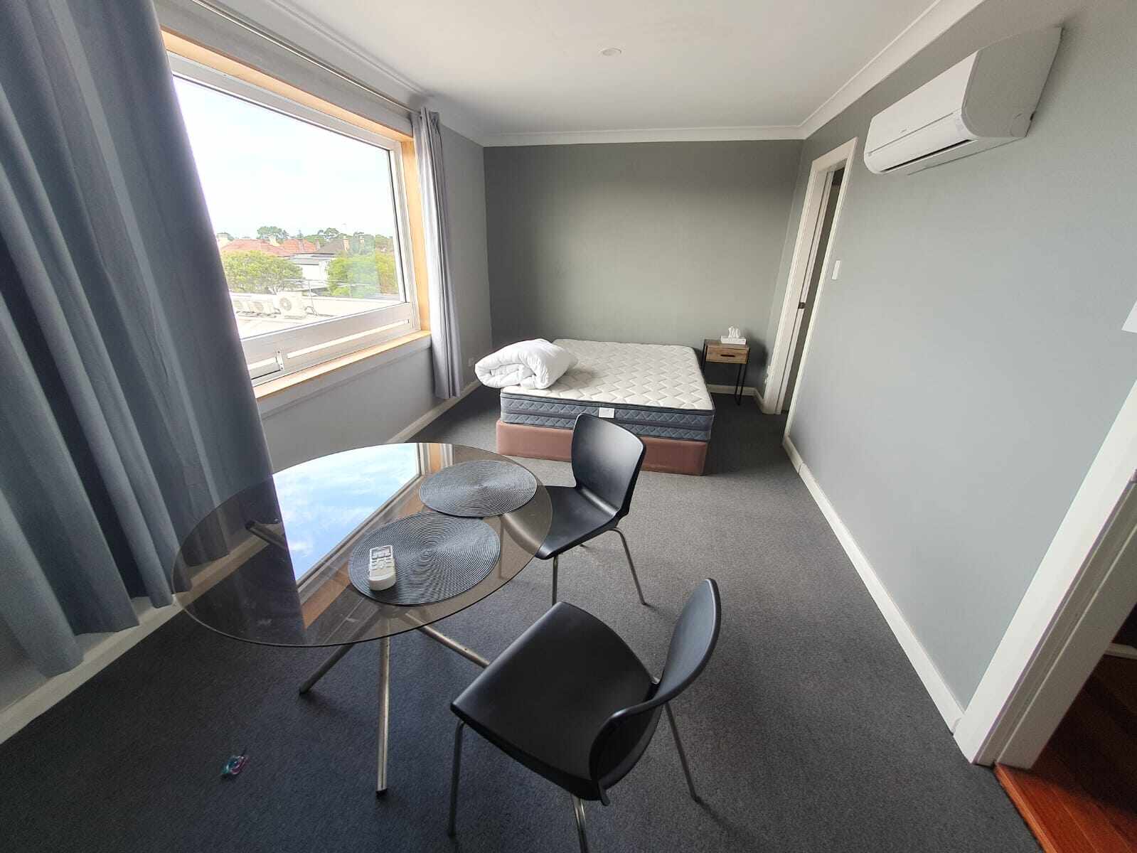 65 crystal petersham