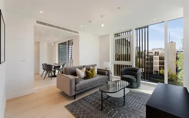 LH-Grand Central Apartments 0