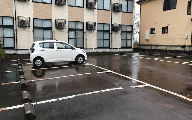 レオパレスひまわり 2