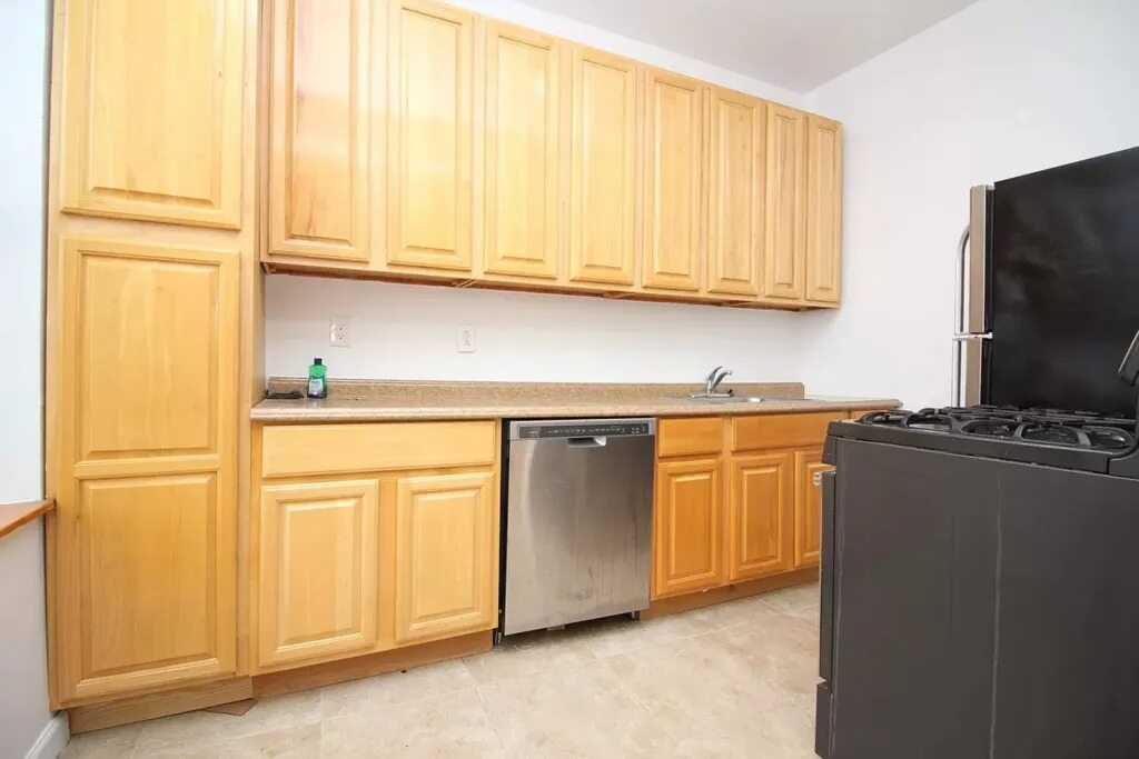 173 Bleecker Street, Brooklyn 3