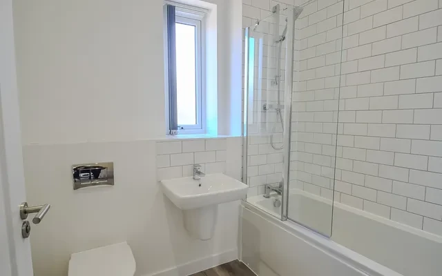 Entire Place·3B2.5B···8 Bird Close 3