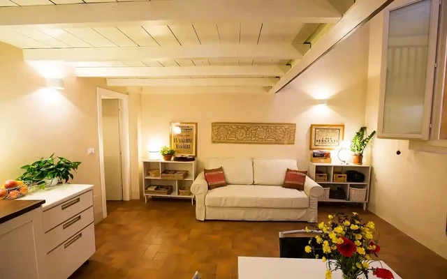 Bilocale soppalcato in centro piazza Aldrovandi 0