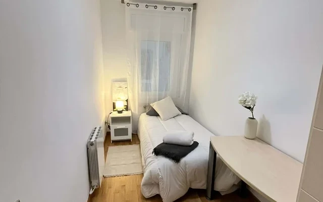 Carrer de Mascaro 25, Barcelona 0