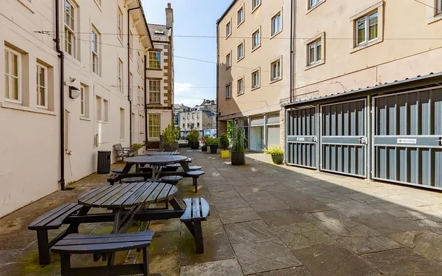 Cable Street 3