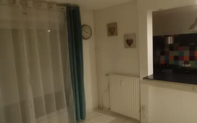 apartment near Chemin des Plates 0