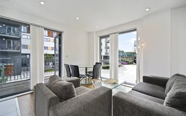 Hodgeson House, E1 0