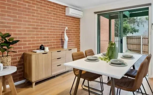 18 Bettina Street - Melbourne student accommodation - 3 Bed 2 Bath*2 [HMA011]