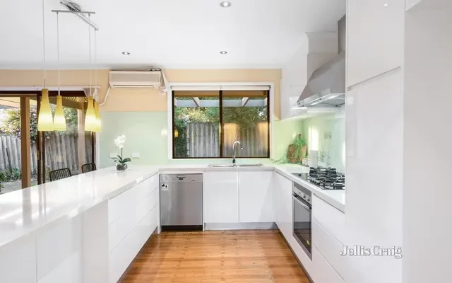 34 Nathan Street, Doncaster 2