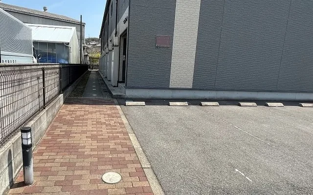 レオパレス本郷Ａ 4