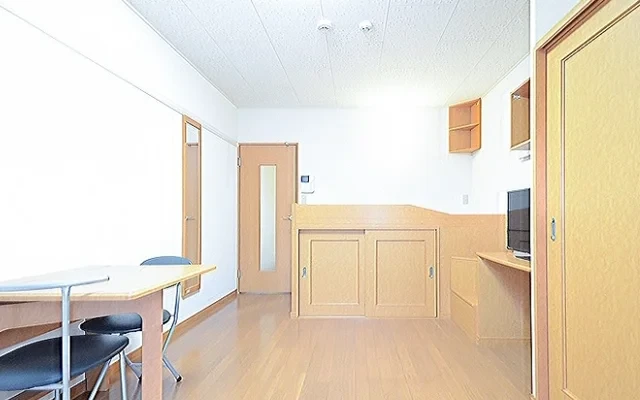 パインロード – Studentenunterkunft in Yuri-Honjō – 103号房间(带独立厨房)