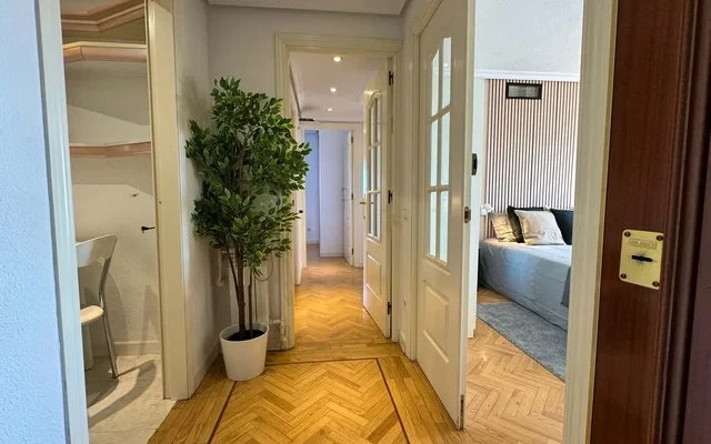 Calle de Tribaldos Madrid 28043 Spain 4