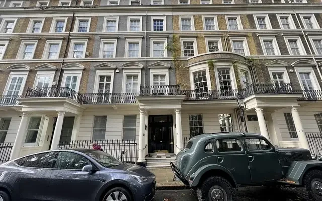 Rutland Gate 11353# 0