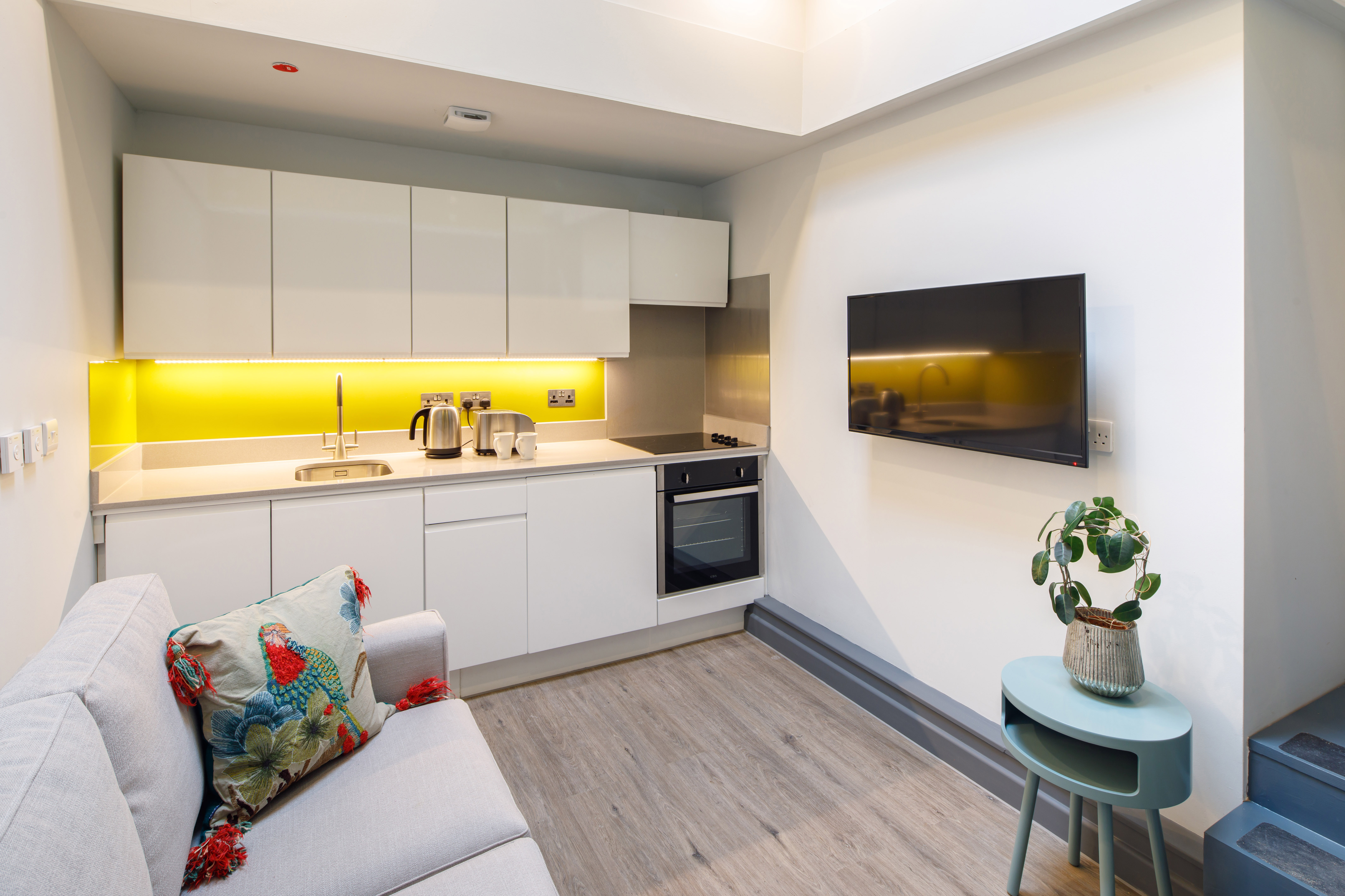 Thumb 6