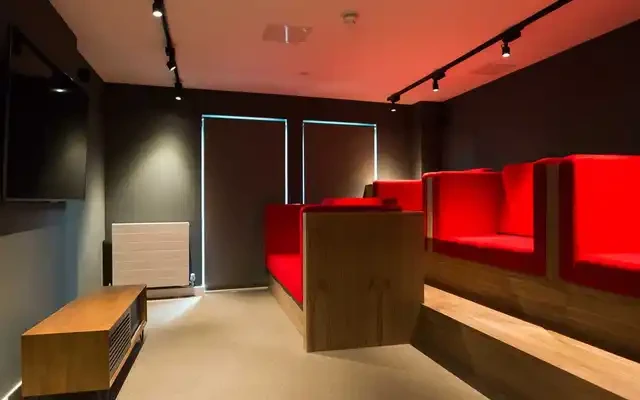 Lit Highbury II Residence 2