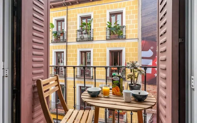 studio in Malasaña and the University area (Central Madrid) 1
