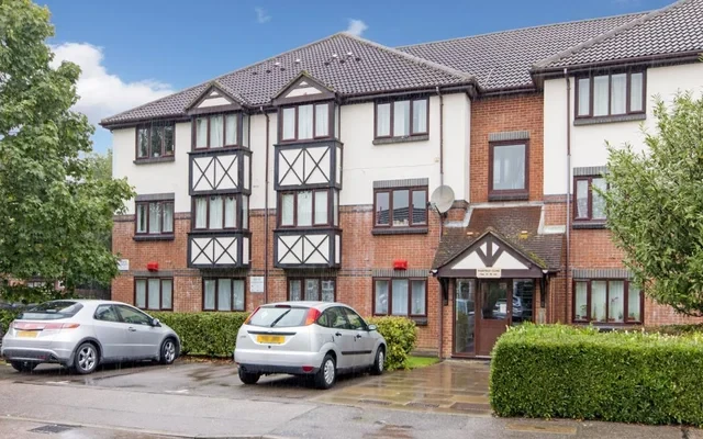 LH-Fairfield Close 4