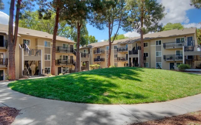 Arbor Terrace Apartments 1