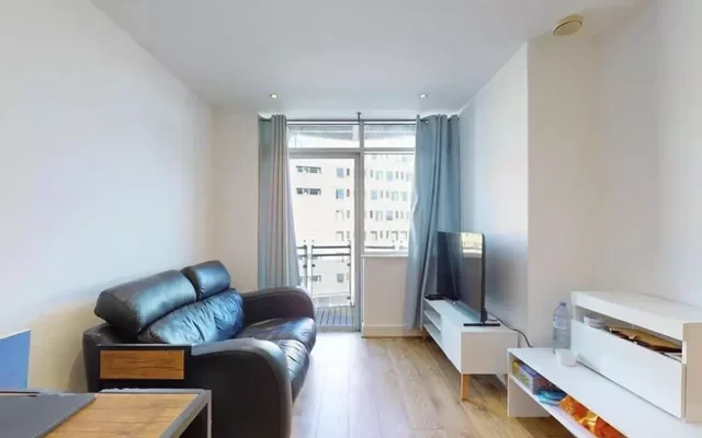 LH-Gerry Raffles Square 0