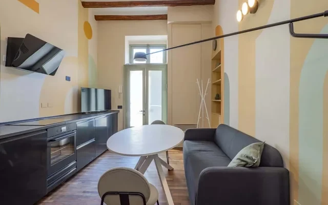 Bilocale rinnovato in Sant'Ambrogio 2