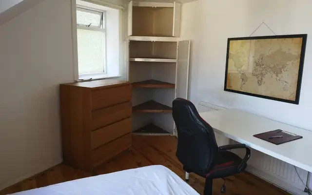 2 Bed Upper Maisonette Flat 1