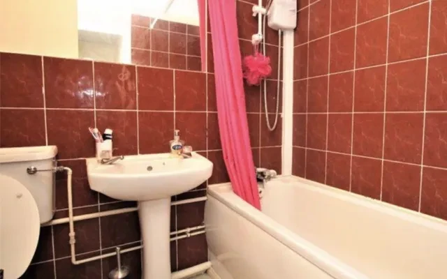 LH-Telegraph Place 4