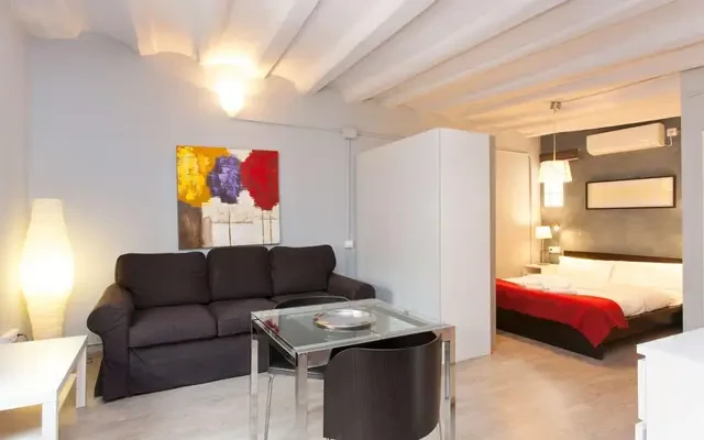 studio in El Raval 4
