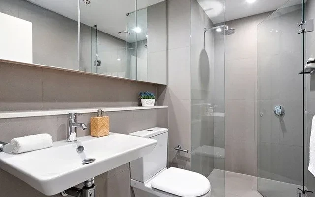 3402E/ 888 Collins St 4