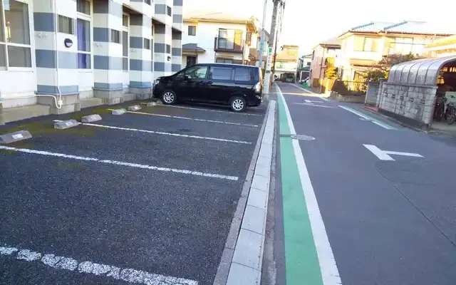 レオパレスジュネス 1