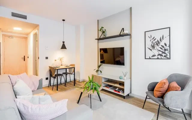 studio near Calle Beatriz Galindo 4