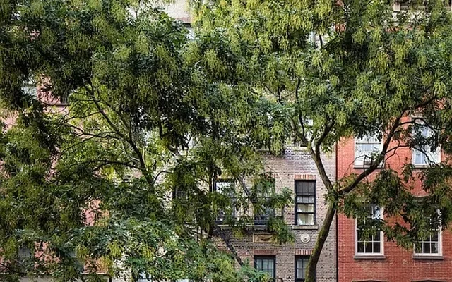 140 Waverly Place 0